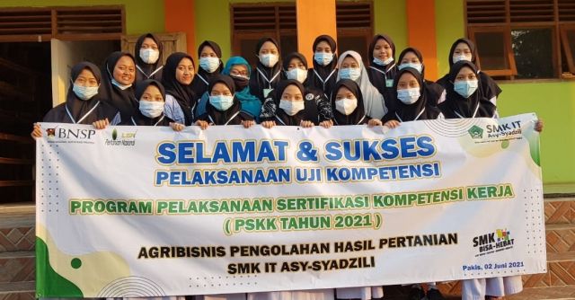 UJI KOMPETENSI PSKK 2021 SKEMA PENGOLAHAN SELAI BUAH (JAM)  DI TUK SMK ASY SYADZILI PAKIS