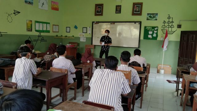 UJI KOMPETENSI PSKK 2021 SKEMA PENGOLAHAN ROTI DI TUK SMKN 1 NGULING