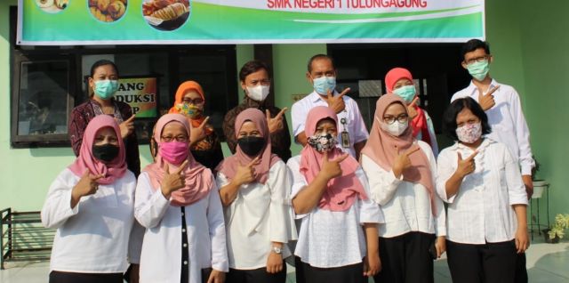 UJI KOMPETENSI PSKK 2021 SKEMA PENGOLAHAN ROTI DI TUK SMKN 1 TULUNGAGUNG