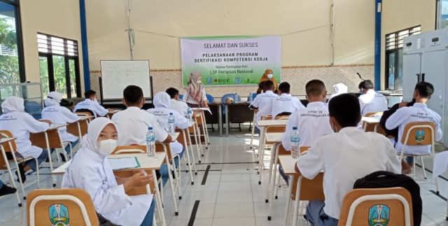 UJI KOMPETENSI PSKK 2021 SKEMA PENGOLAHAN ROTI DI TUK SMKN 5 BOJONEGORO